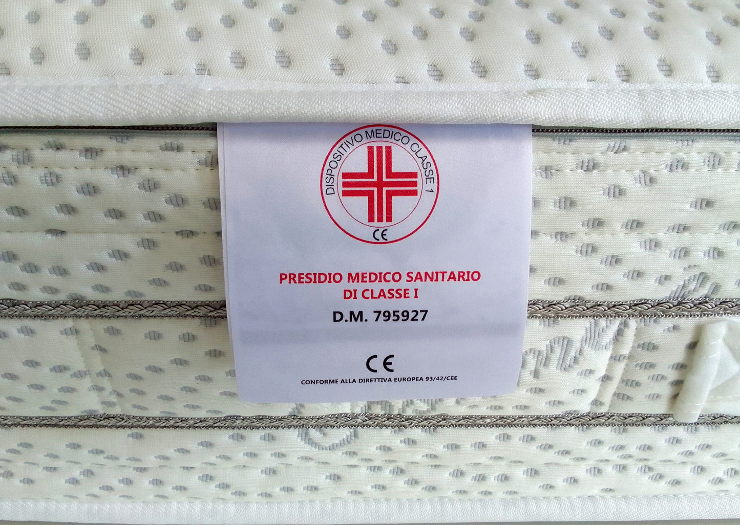 Semi-firm mattress with pocket springs and memory foam, 28 cm high, summer and winter sides - SATURNO