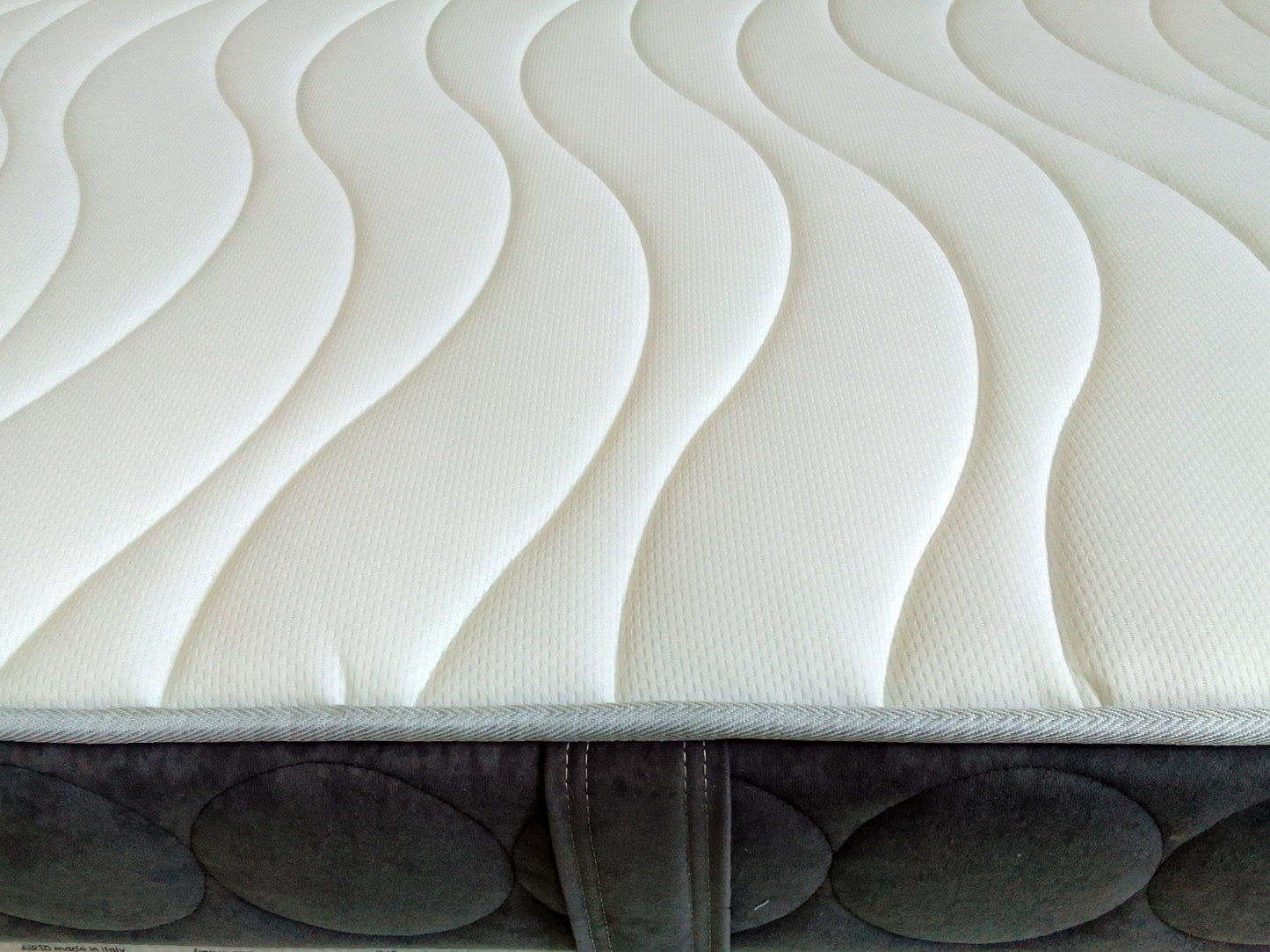 High density 7-zone PolarGel H25 Memory Foam Mattress - REGENERATE